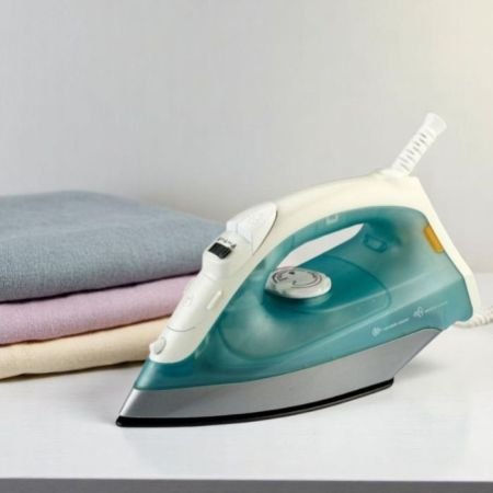 Ramtons GREEN AND WHITE STEAM IRON - RM/306